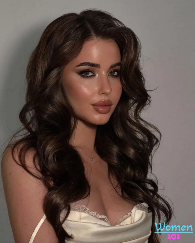 hot Iranian woman